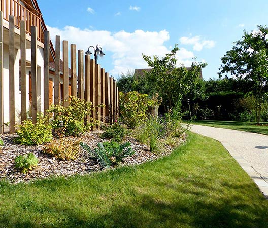 jardin avec terrasse en bois, photo 22